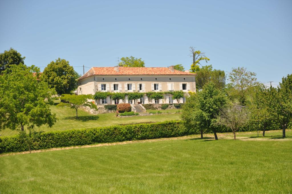 Domaine De Puyrousse Bed and Breakfast Ribérac Buitenkant foto